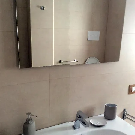 Brevi Vacanze A Apartament